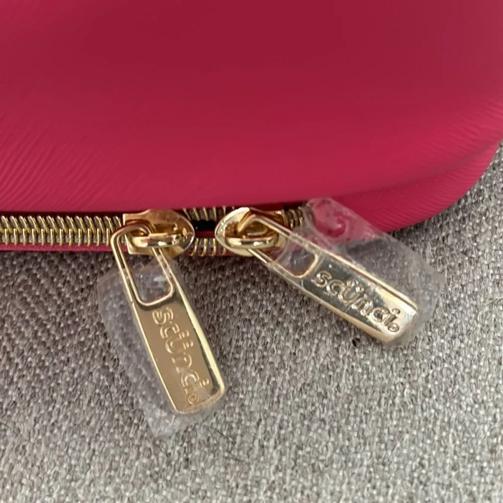 Scũnci  Pink Double Zip Toiletry Bag